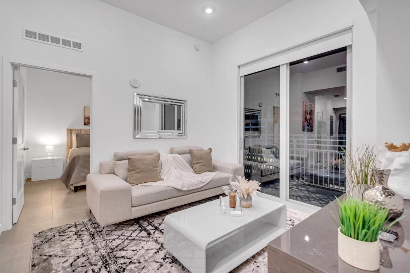 Modern Unit In The Heart Of Downtown Miami With Free Parking Apartment ภายนอก รูปภาพ
