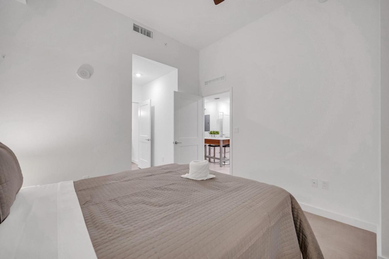 Modern Unit In The Heart Of Downtown Miami With Free Parking Apartment ภายนอก รูปภาพ